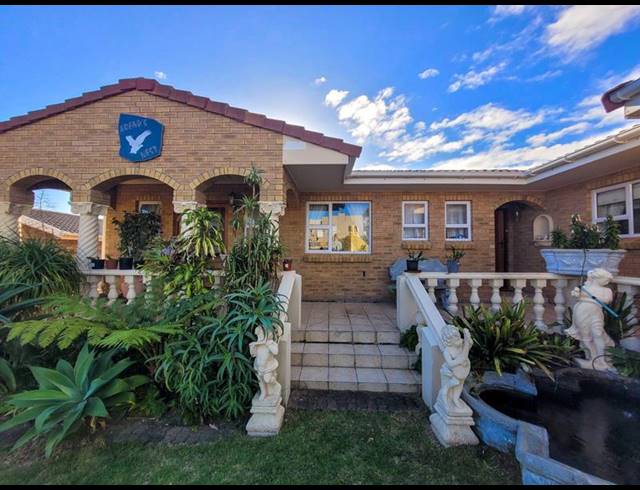 6 BEDROOM HOUSE FOR SALE IN DE KELDERS